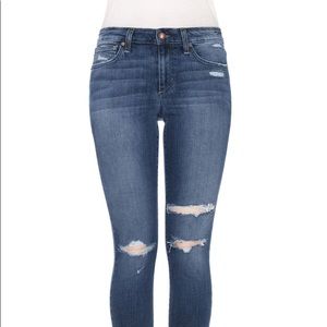 Joe’s distressed jeans - size 32